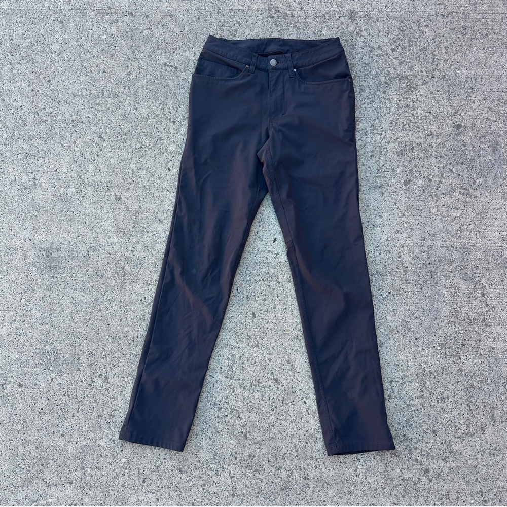 Lululemon Men's Grey ABC Pants size 26
